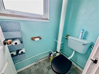 Sperate WC